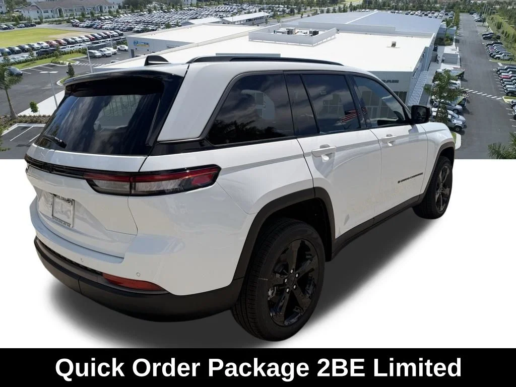 New 2026 Bright White Clear-Coat Exterior Paint Jeep Limited image 4