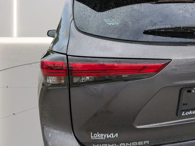 Used 2021 Gray Toyota Limited image 7