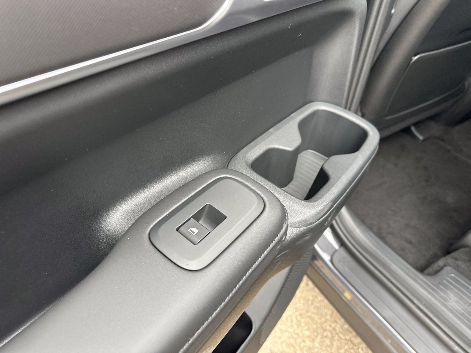 New 2027 Gray Hyundai SEL image 20