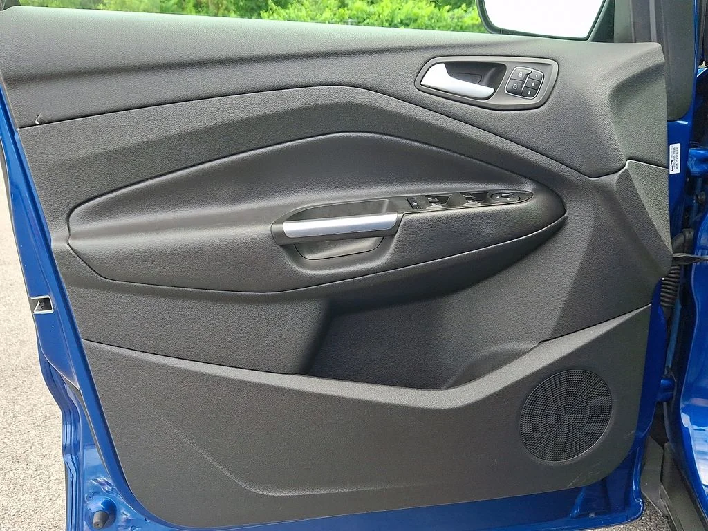 Used 2017 Blue Ford Titanium image 11