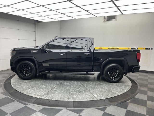 Used 2024 Onyx Black GMC Elevation image 7