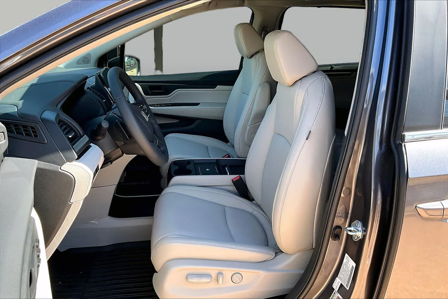 2026 Honda Odyssey EX-L - Photo 10