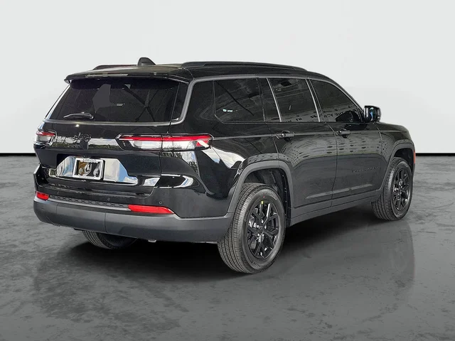 2026 Jeep Grand Cherokee L Laredo Altitude