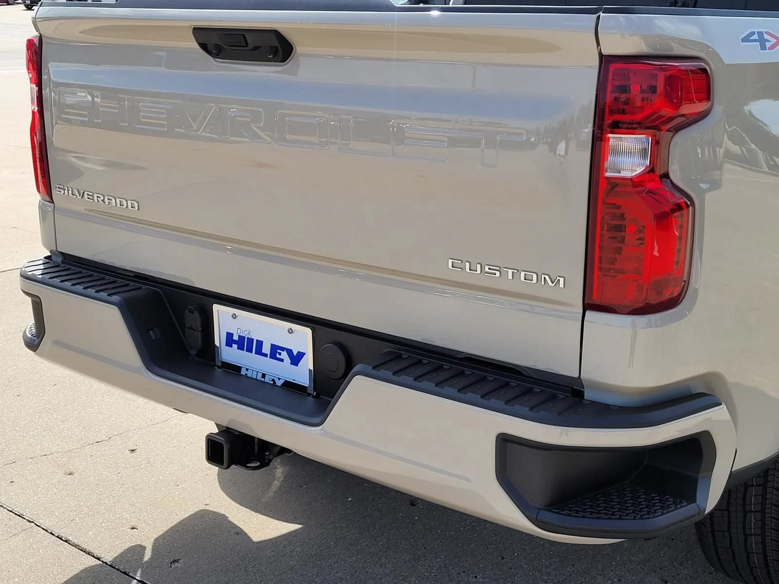 New 2026 White Sands Chevrolet Custom image 4