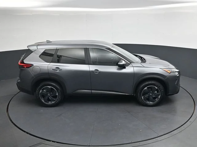 Used 2025 Gray Nissan SV image 23