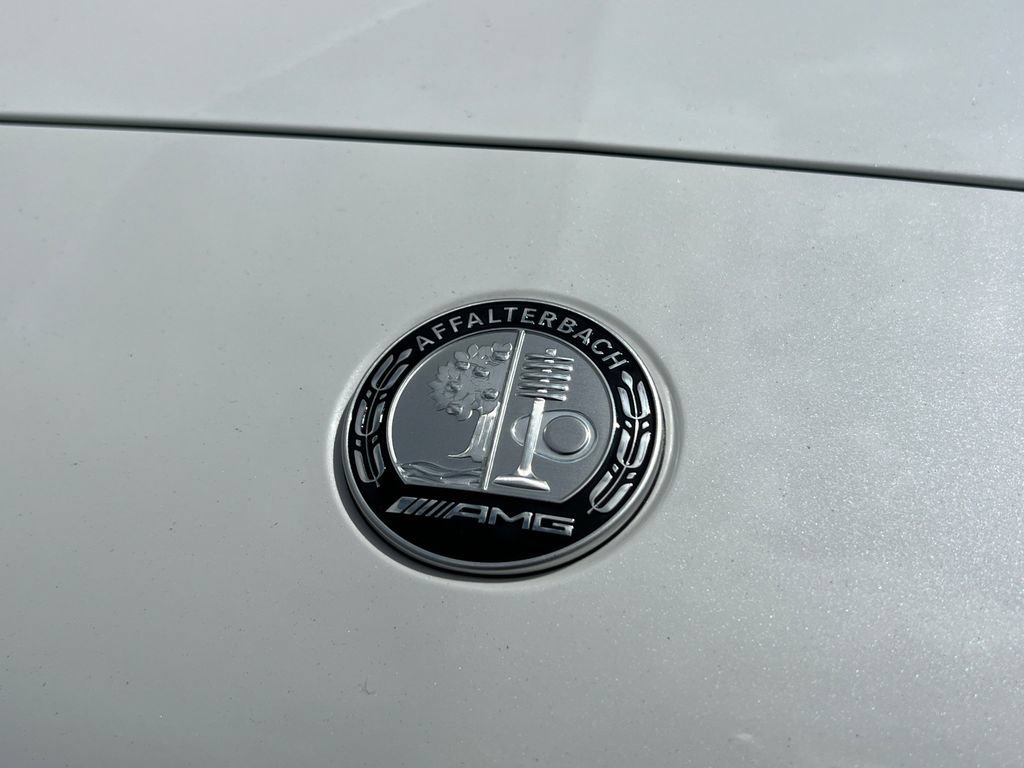 New 2026 MANUFAKTUR Moonlight White Metallic Mercedes-Benz AMG® C 43 4MATIC Sedan image 65