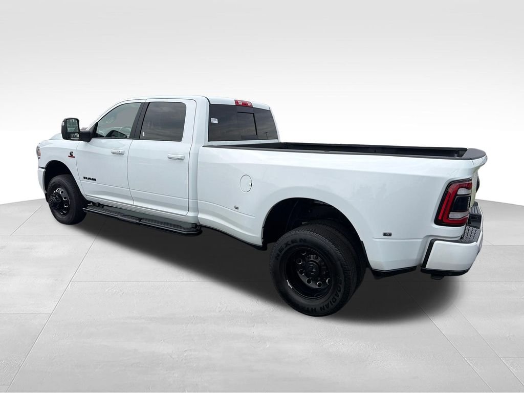 Used 2024 White Ram Laramie image 3