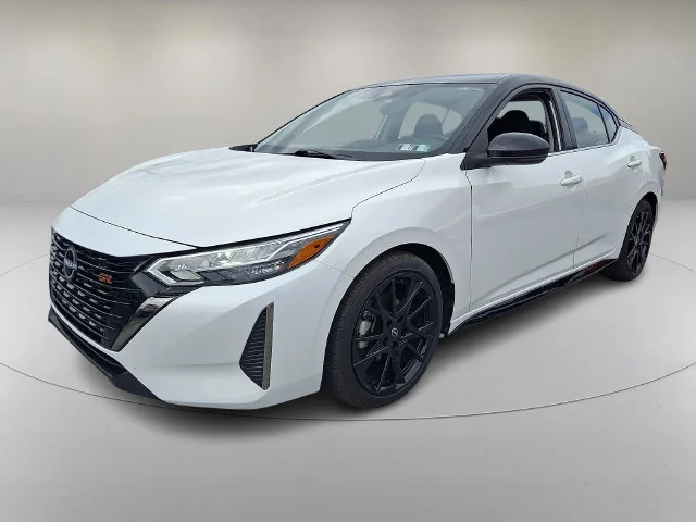 Used 2025 White Nissan SR image 3