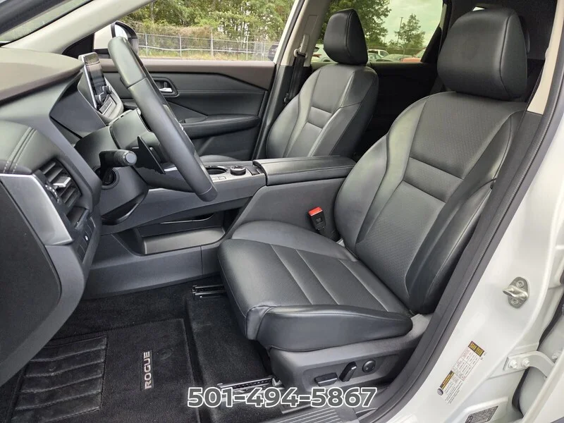 Used 2023 Pearl White NISSAN SV image 9