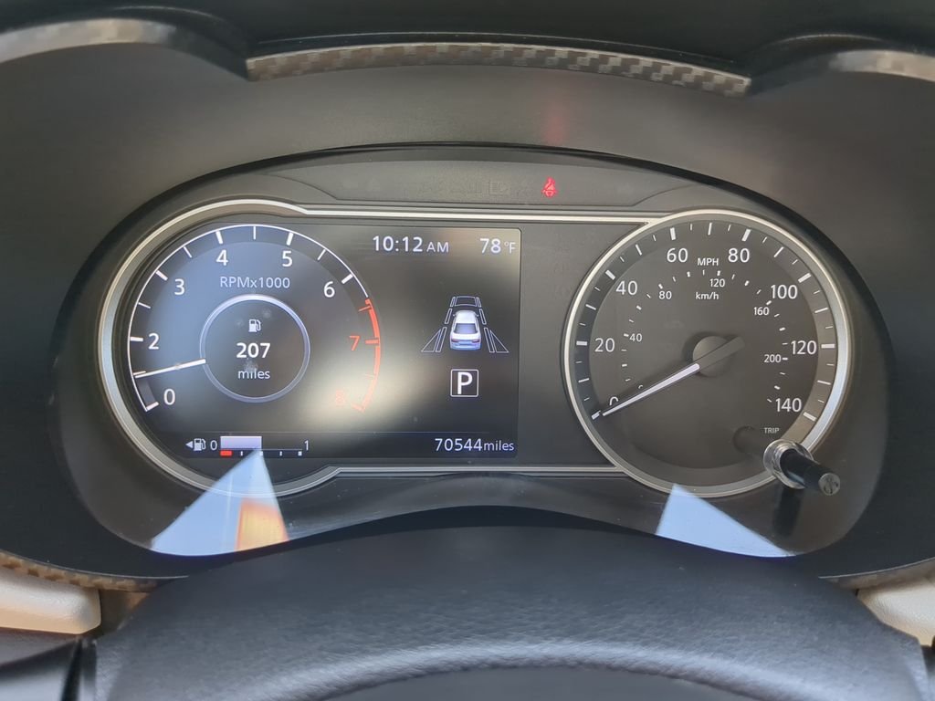 Used 2021 Red Nissan 1.6 SV image 28