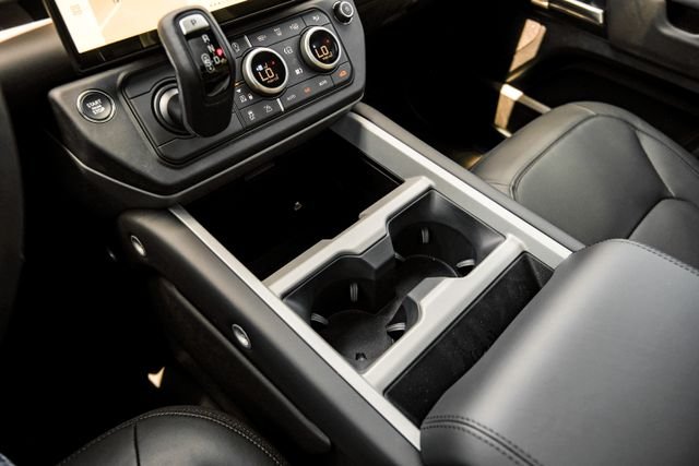 New 2026 Santorini Black Metallic Land Rover V8 image 30
