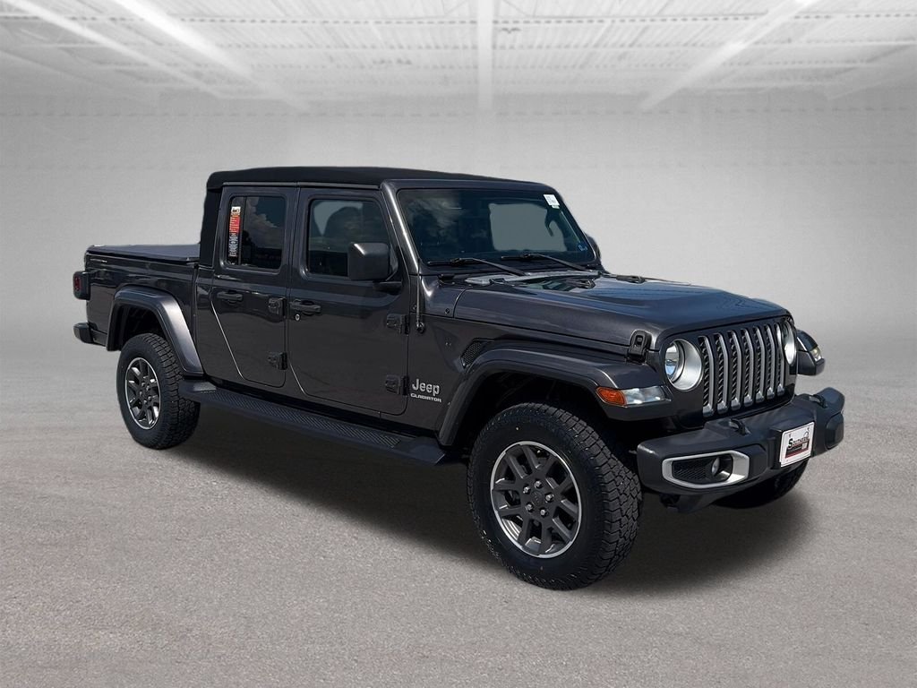 Used 2020 Crystal Metallic Jeep Overland image 8