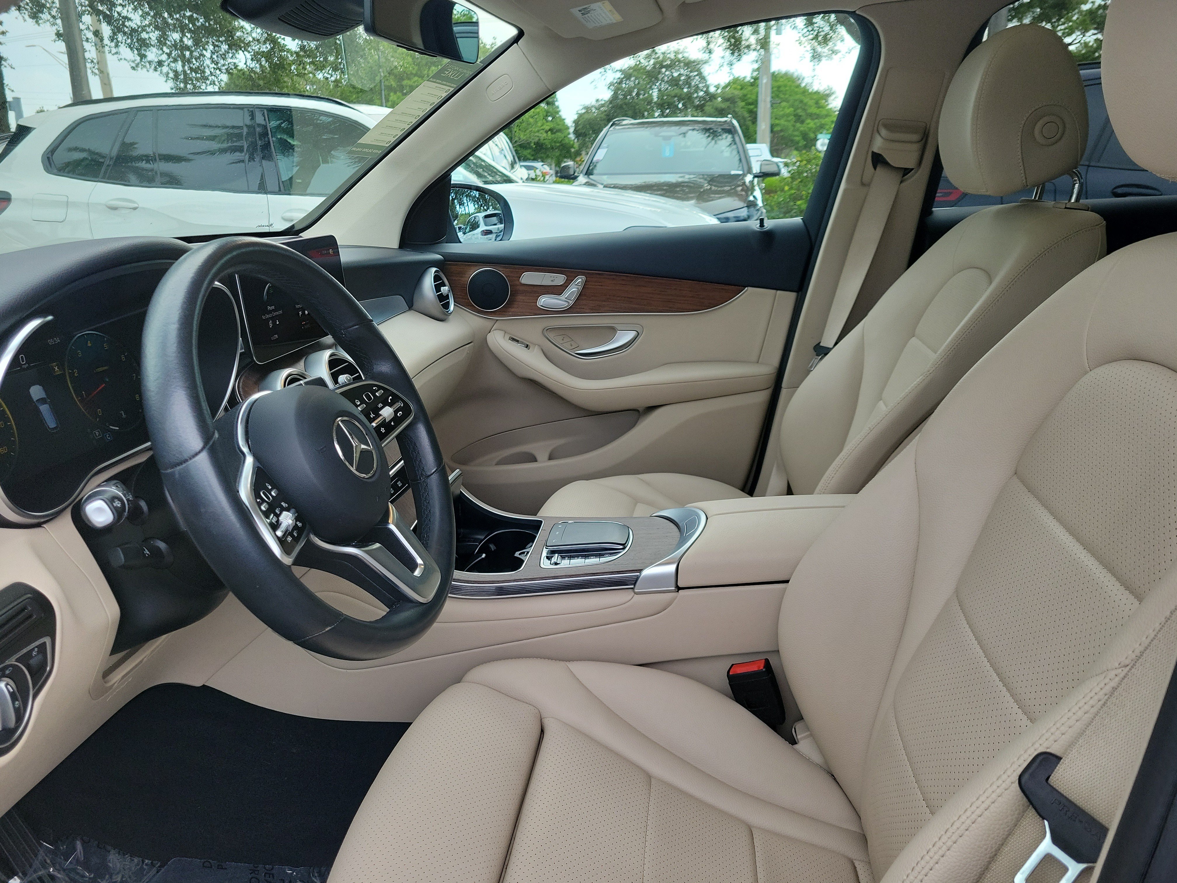 Used 2022 Starling Blue Metallic Mercedes-Benz GLC 300 image 13