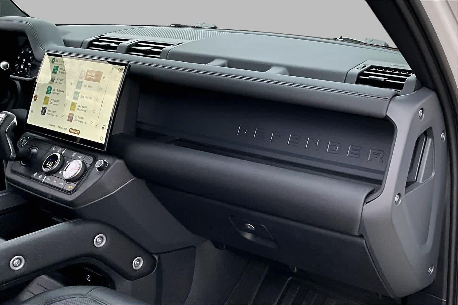 Used 2026 Fuji White Land Rover S image 19