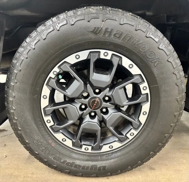 Used 2025 Gray Nissan PRO-X image 8