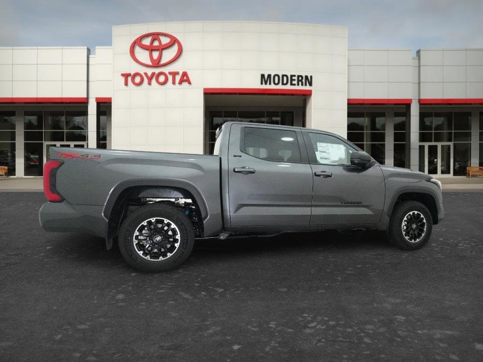 New 2026 Magnetic Gray Meta Toyota SR5 image 13