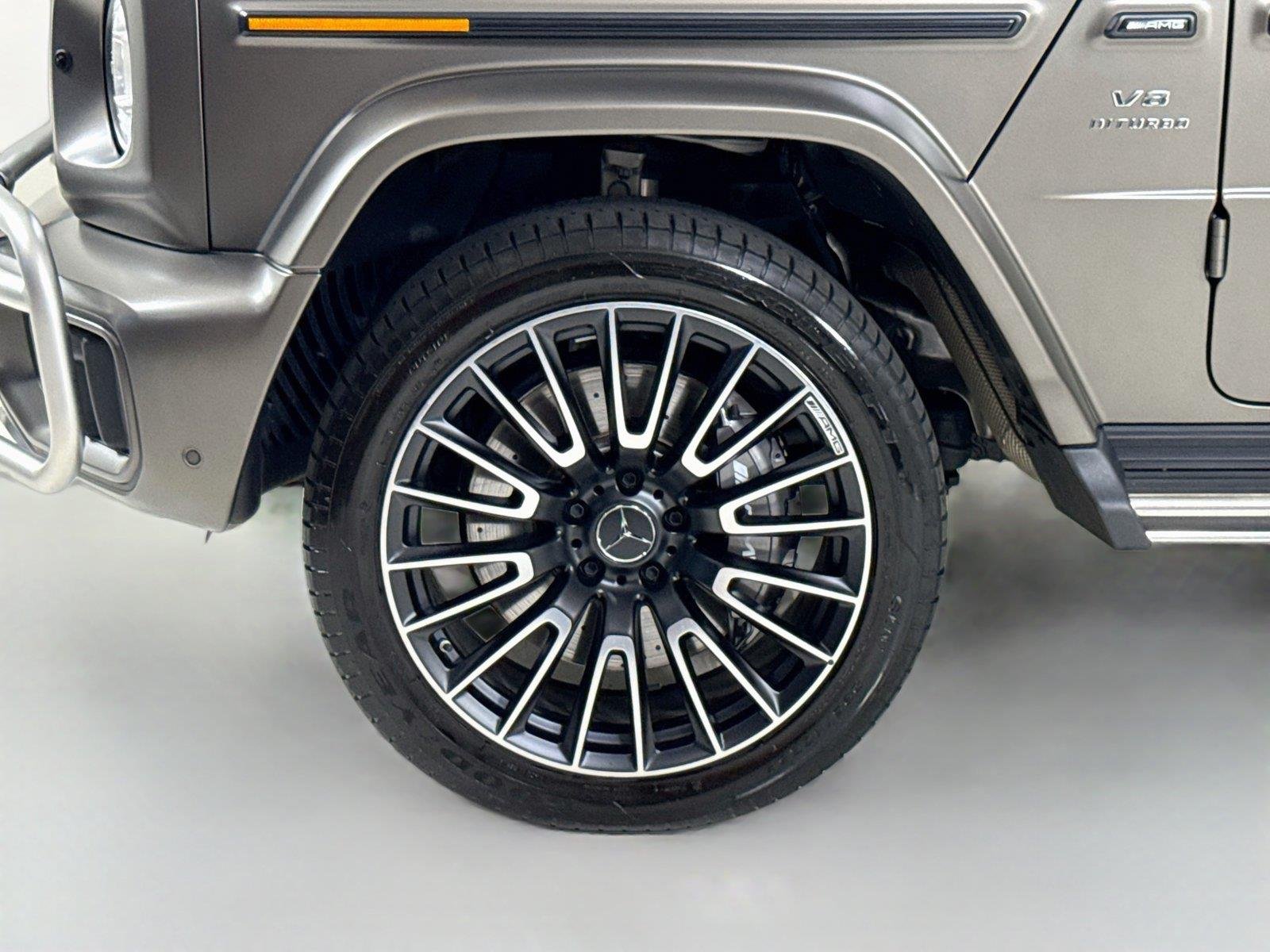 Used 2026 MANUFAKTUR Monza Grey Magno Mercedes-Benz AMG® G 63 | Manu Int Package Plus | Carbon Trim image 45
