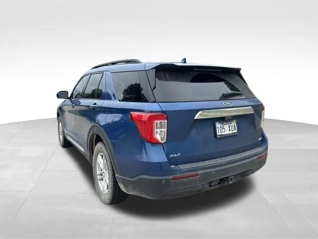 Used 2020 Blue Ford XLT image 5