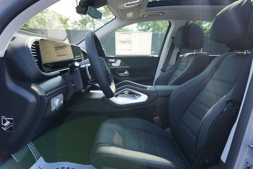 New 2026 MANUFAKTUR Alpine Grey Mercedes-Benz GLS 450 image 18