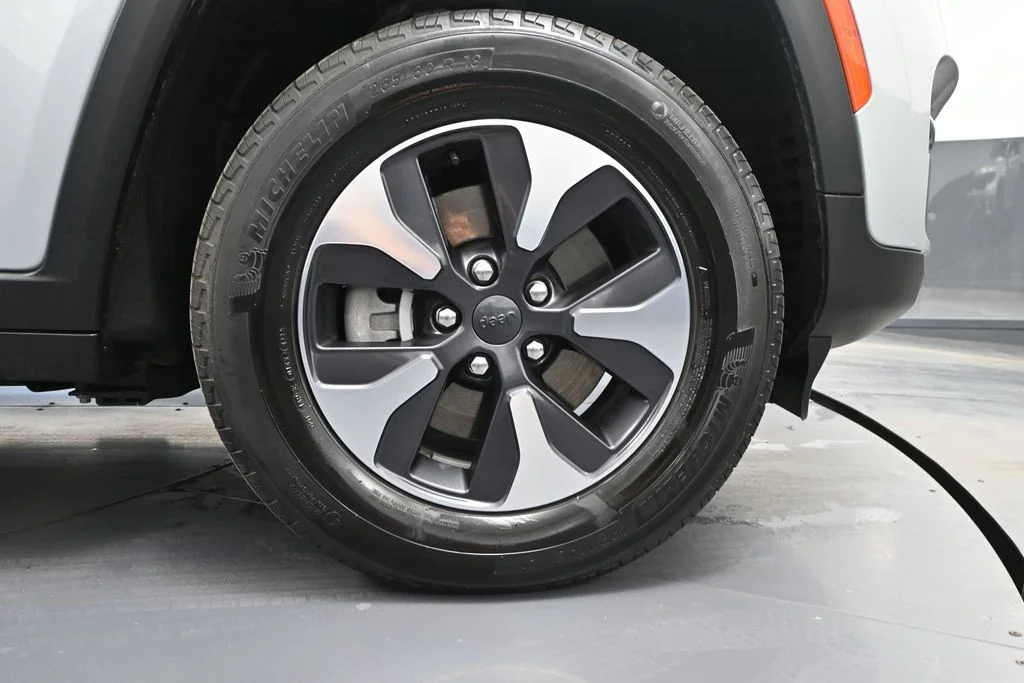 Certified Used 2022 Silver Jeep 4xe image 15