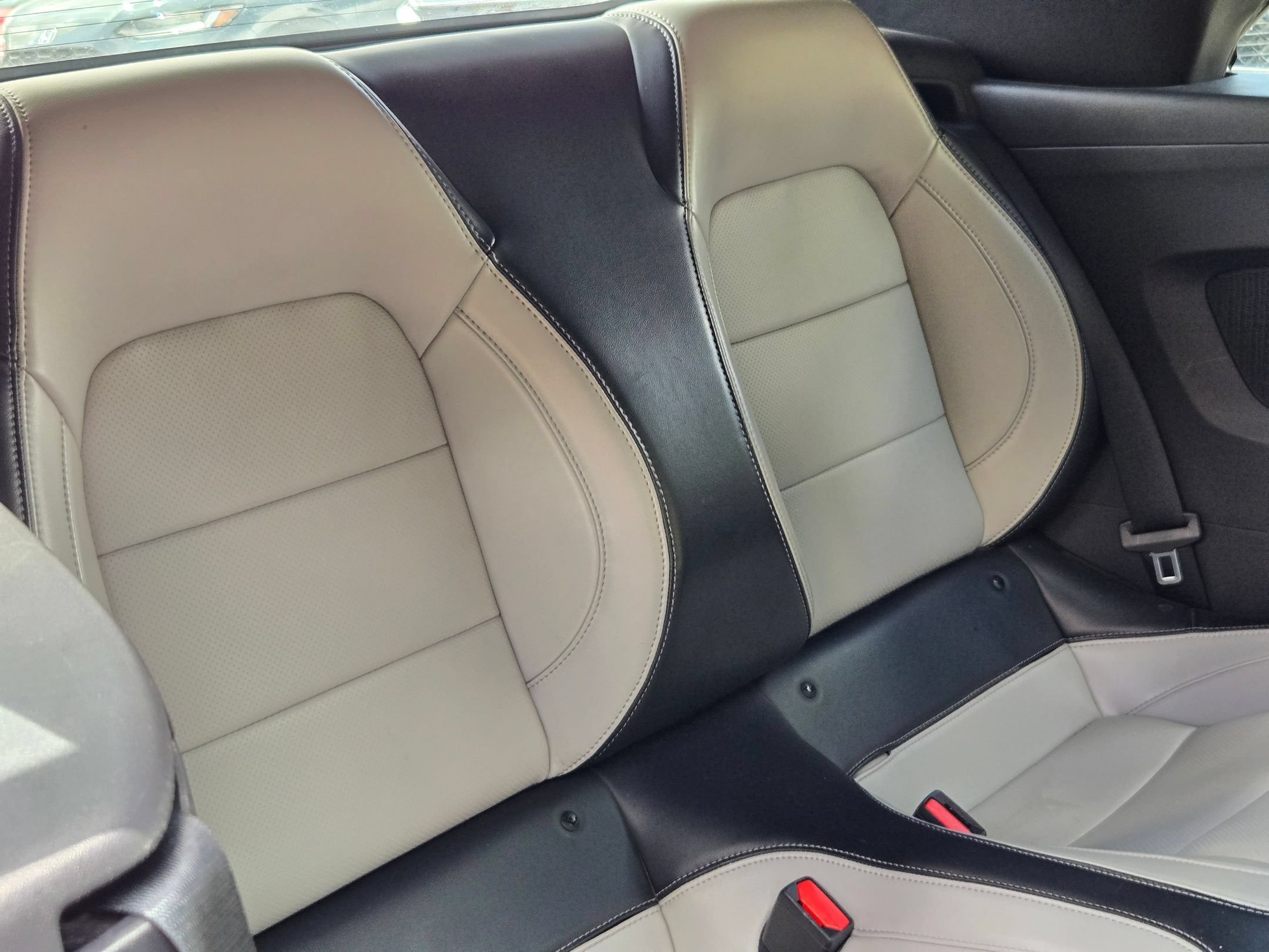 Used 2024 Silver Ford EcoBoost Premium image 23