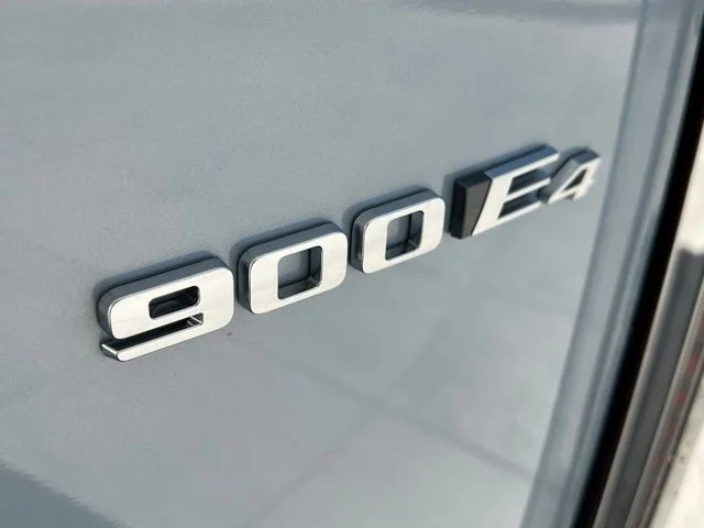 2026 Cadillac VISTIQ Sport - Photo 28