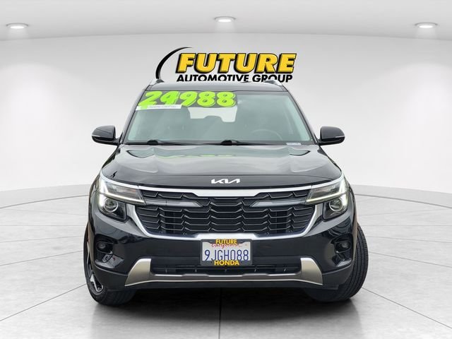 Used 2024 Black Kia EX image 2
