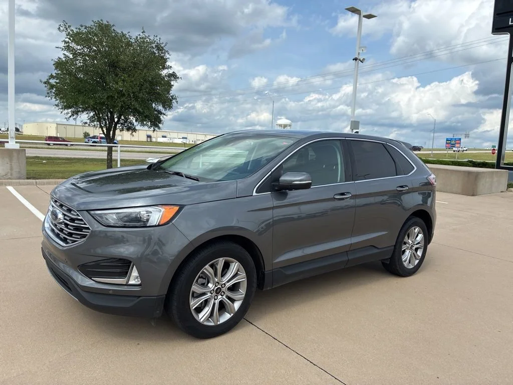 2024 Ford Edge Titanium AWD's photo