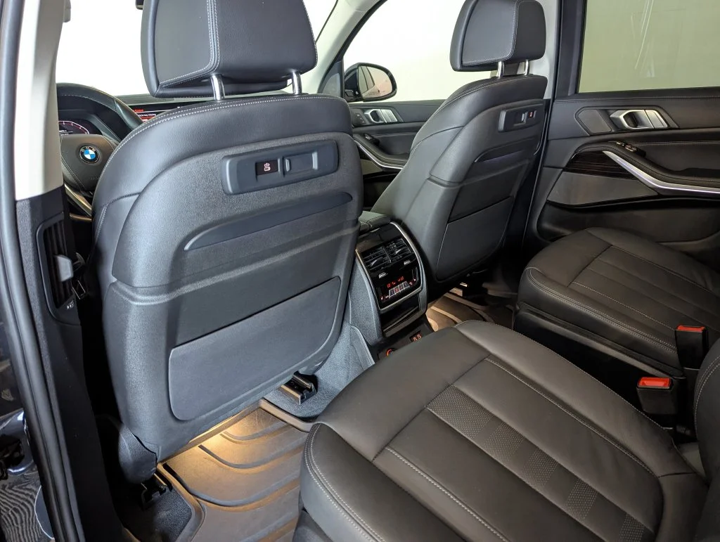 Certified Used 2020 Gray BMW xDrive40i image 31