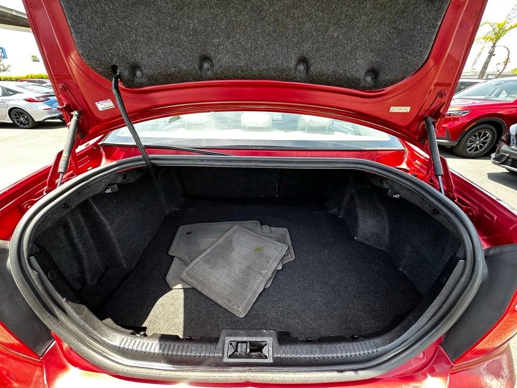 Used 2010 Red Ford SE image 7