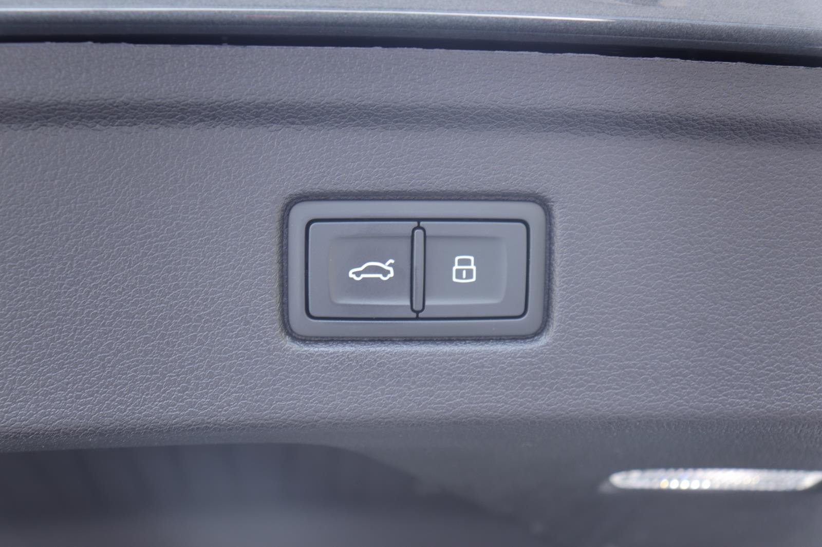 Used 2024 Daytona Gray Pearl Effect Audi Premium Plus image 17