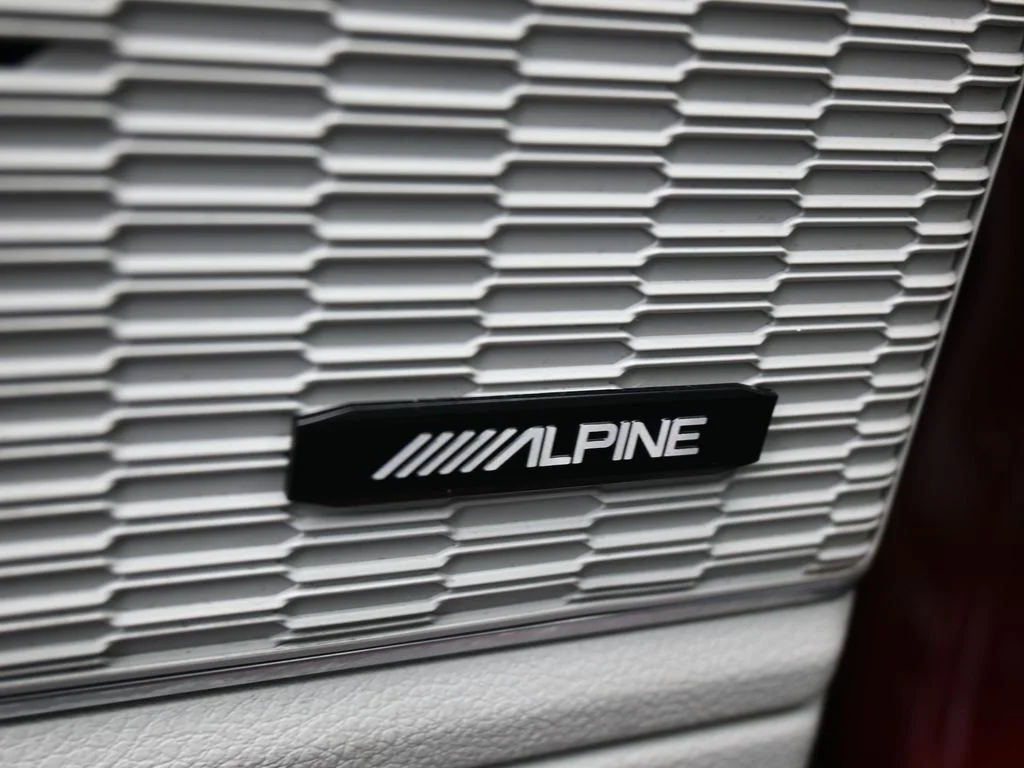 Used 2023 Velvet Red Pearlcoat Jeep Summit image 33