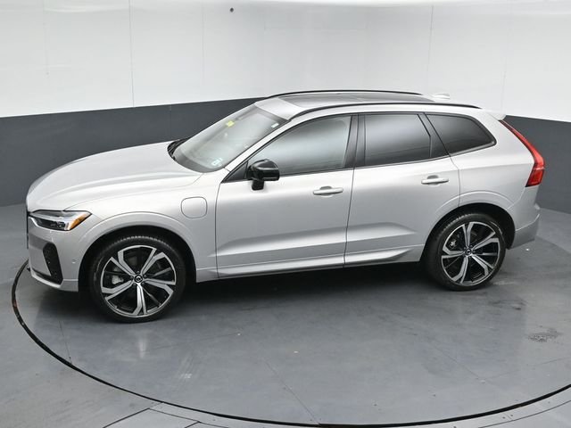 2022 VOLVO XC60 - Image 48