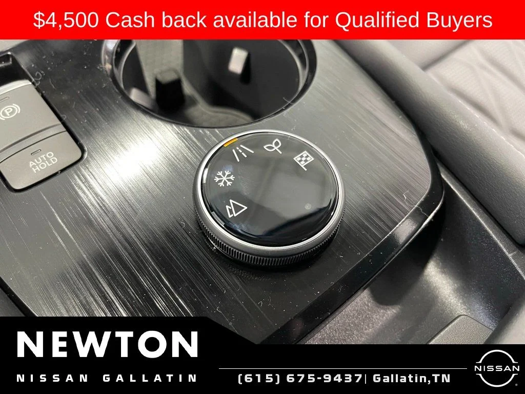 2026 Nissan Rogue Platinum - Photo 14