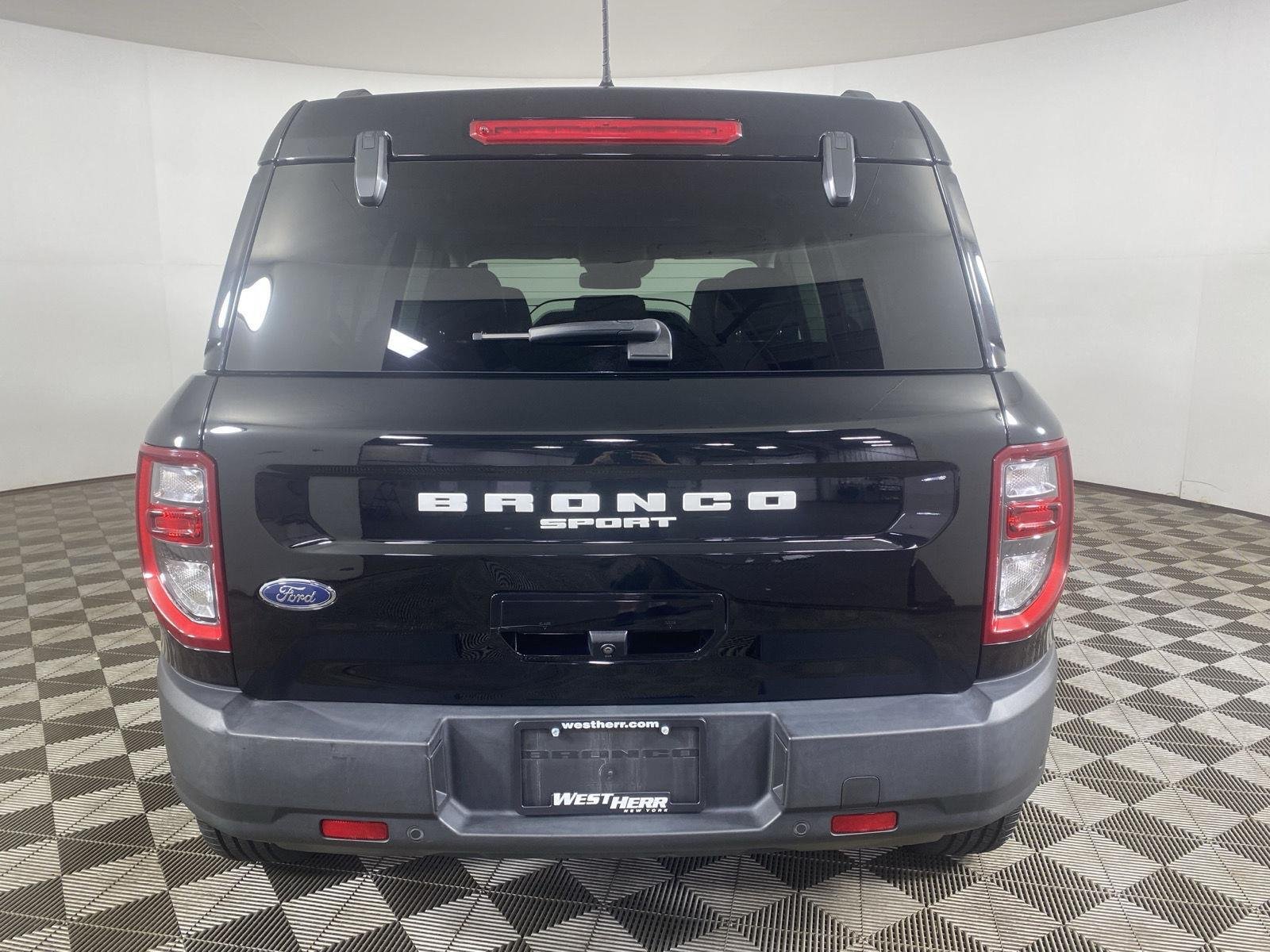Used 2021 Shadow Black Ford Outer Banks image 6