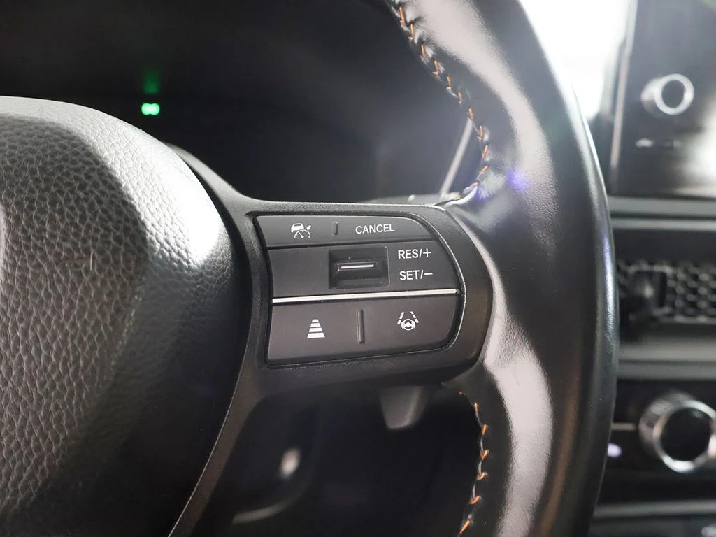 Used 2025 Solar Silver Metallic Honda Sport-L image 44