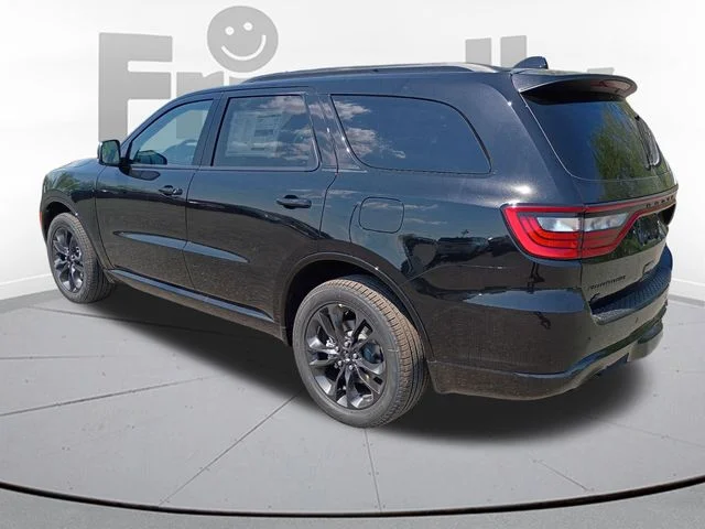 New 2026 Diamond Black Clear-Coat Exterior Paint Dodge GT Plus image 7