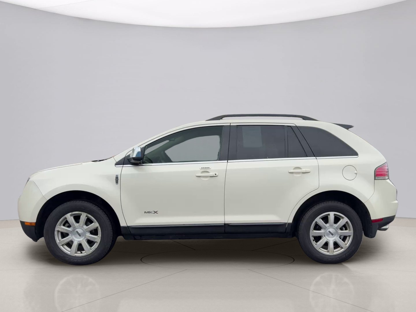 Used 2008 White Lincoln BASE image 2