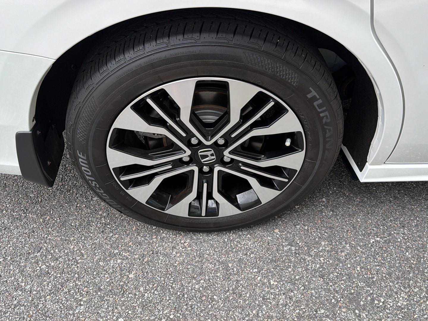 Used 2025 Platinum White Pearl Honda Elite image 40