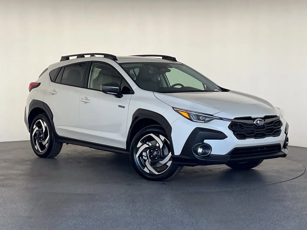 New 2026 CRYSTAL WHITE PEARL Subaru Limited Hybrid image 38
