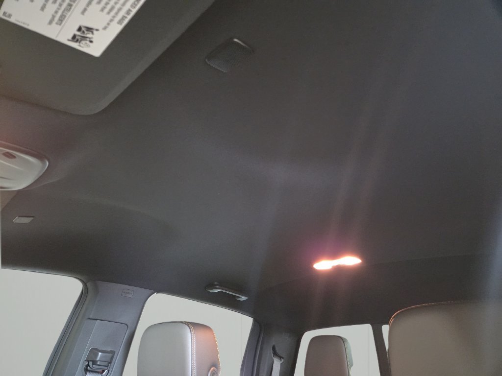 2026 Chevrolet Colorado ZR2 - Photo 15
