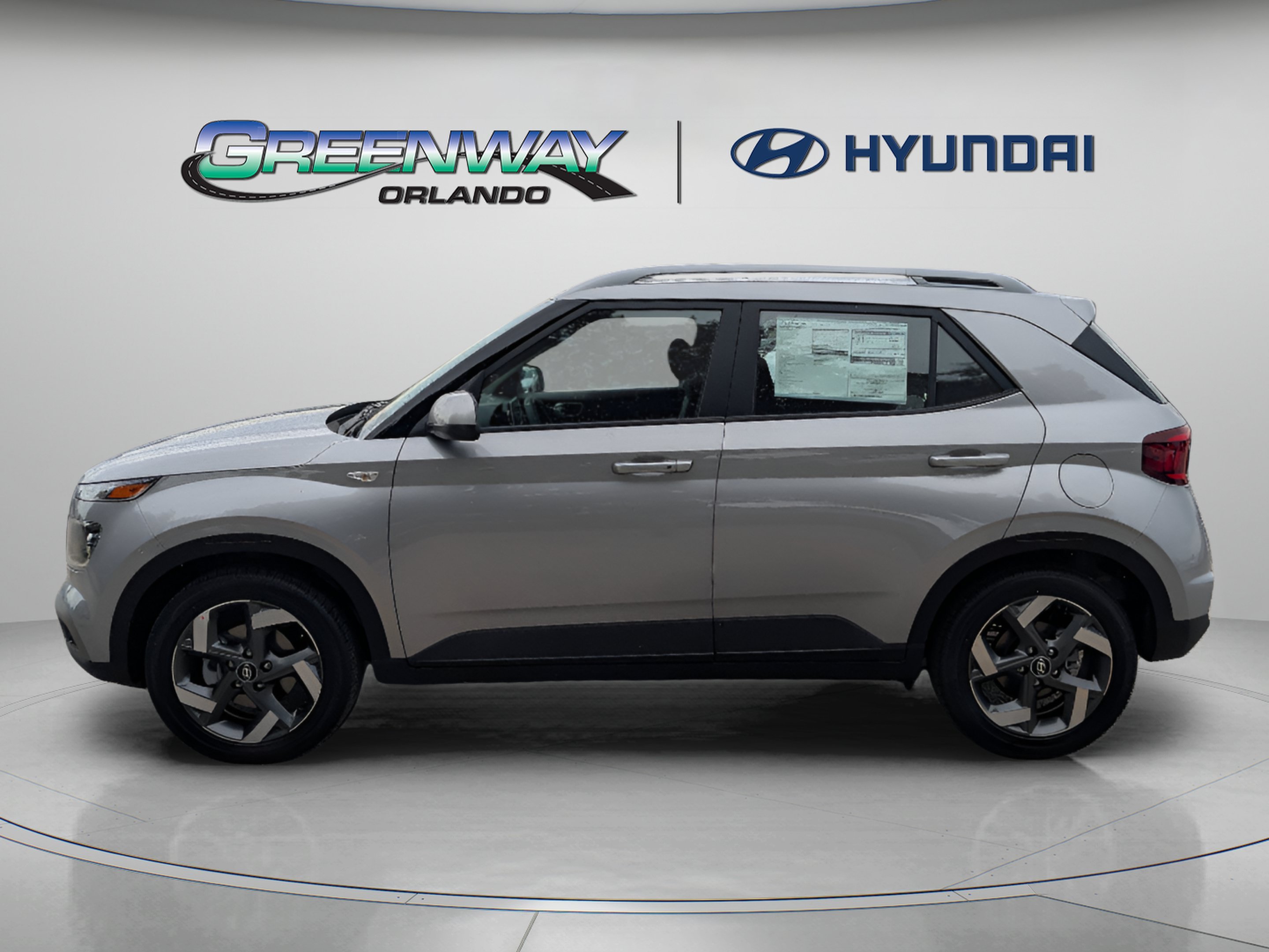 New 2026 Shimmering Silver Hyundai SEL image 4