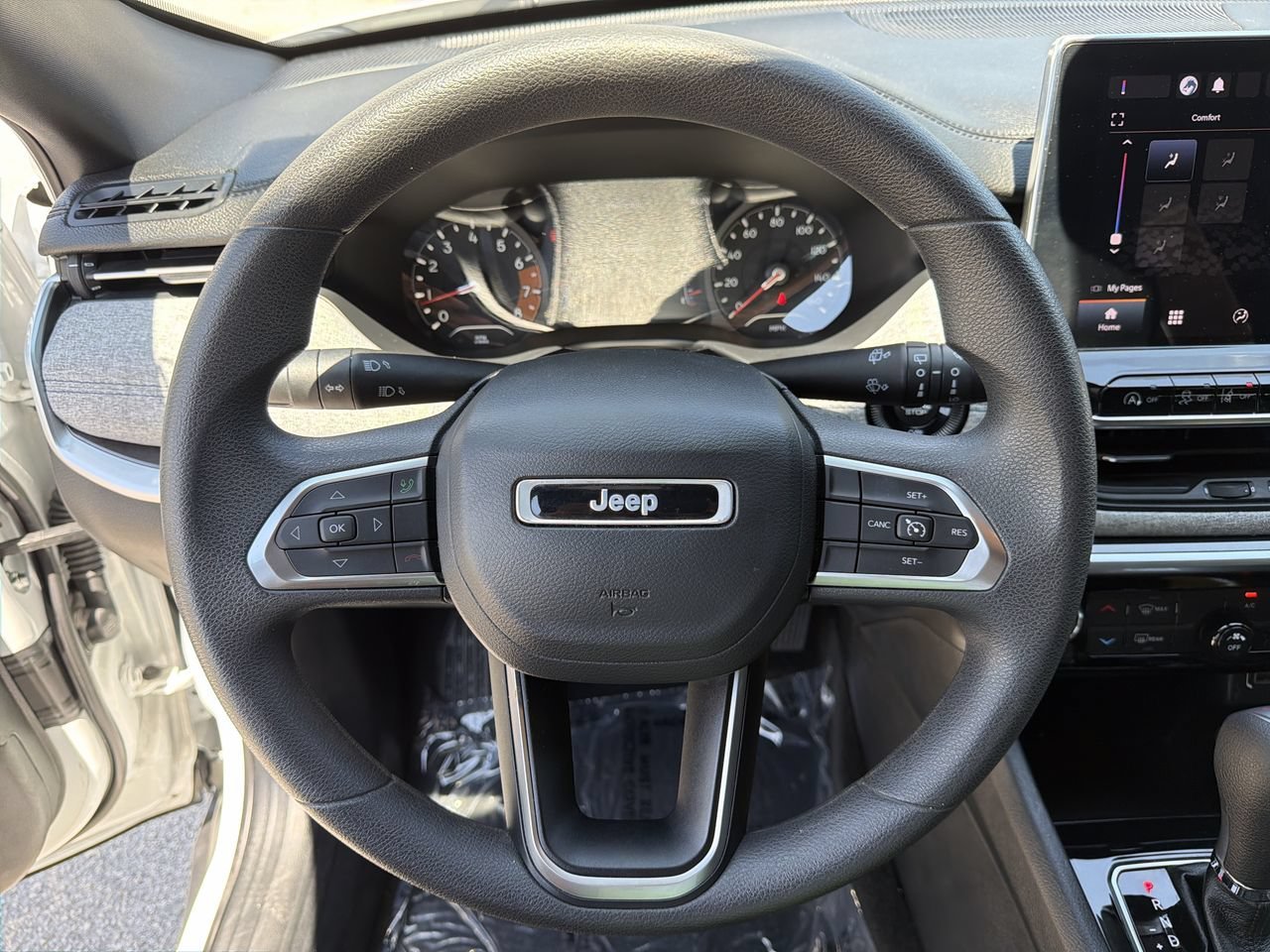 Used 2023 Bright White Clearcoat Jeep Sport image 26