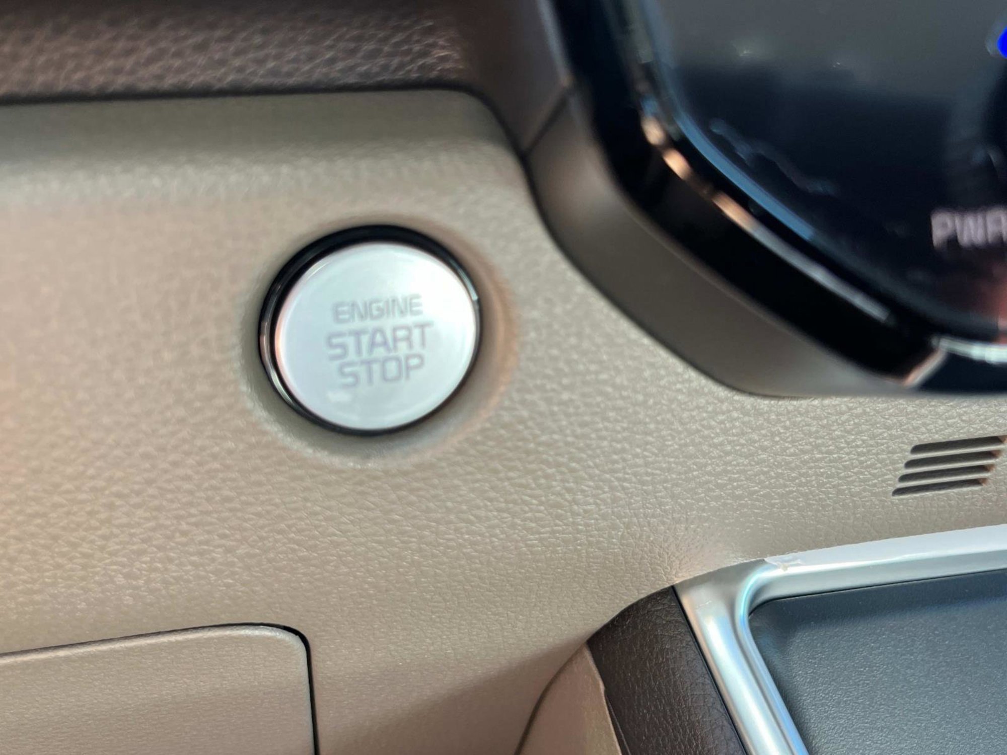 New 2026 Ivory Silver Kia EX image 34