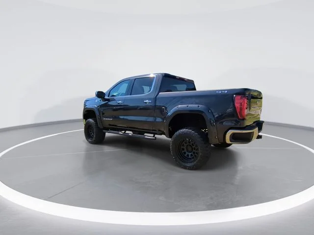 Used 2025 Silver GMC SLT image 6