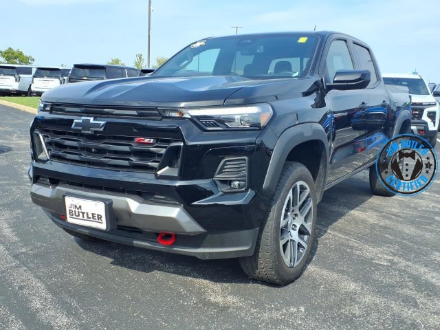 Used 2024 Black Chevrolet Z71 image 1