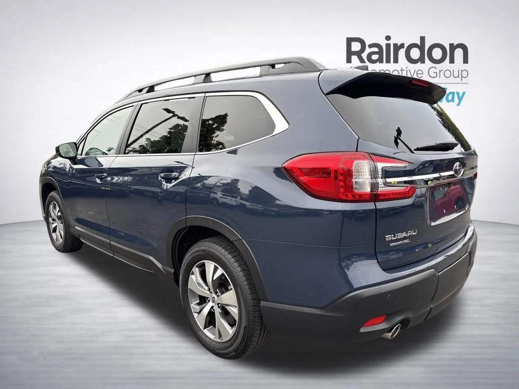 Used 2025  Subaru Premium image 23