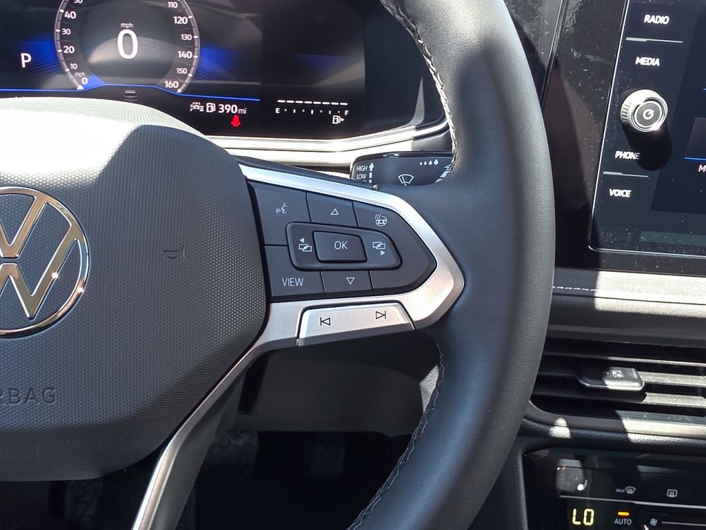 New 2026 Gray Volkswagen 1.5T SE Black image 24