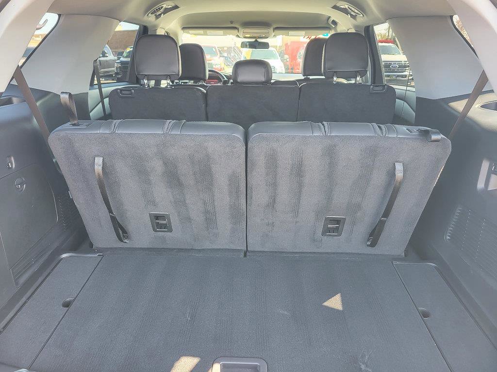 Used 2023 White Metallic Ford XLT image 27