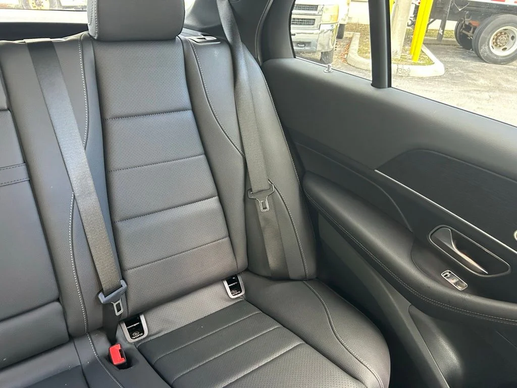 Used 2025  Mercedes-Benz GLE 450e image 14